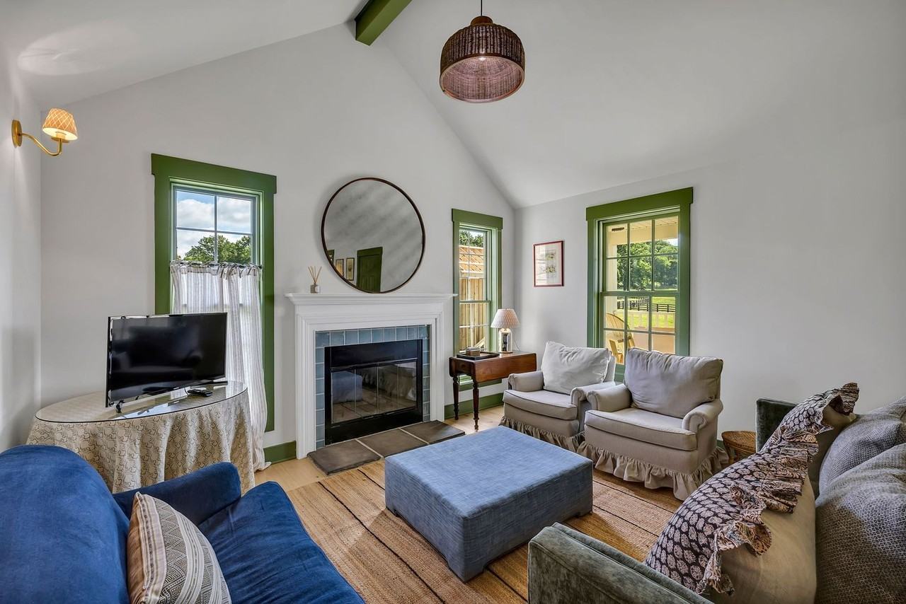 3190 Carl Rd - Photo 5 of 43