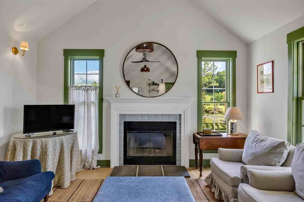 3190 Carl Rd - Photo 7 of 43