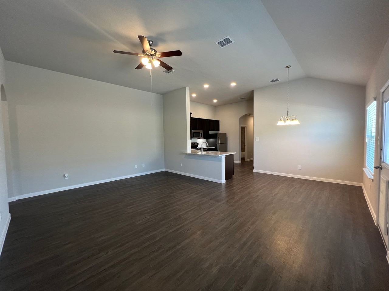 617 Ashers Pl - Photo 5 of 22