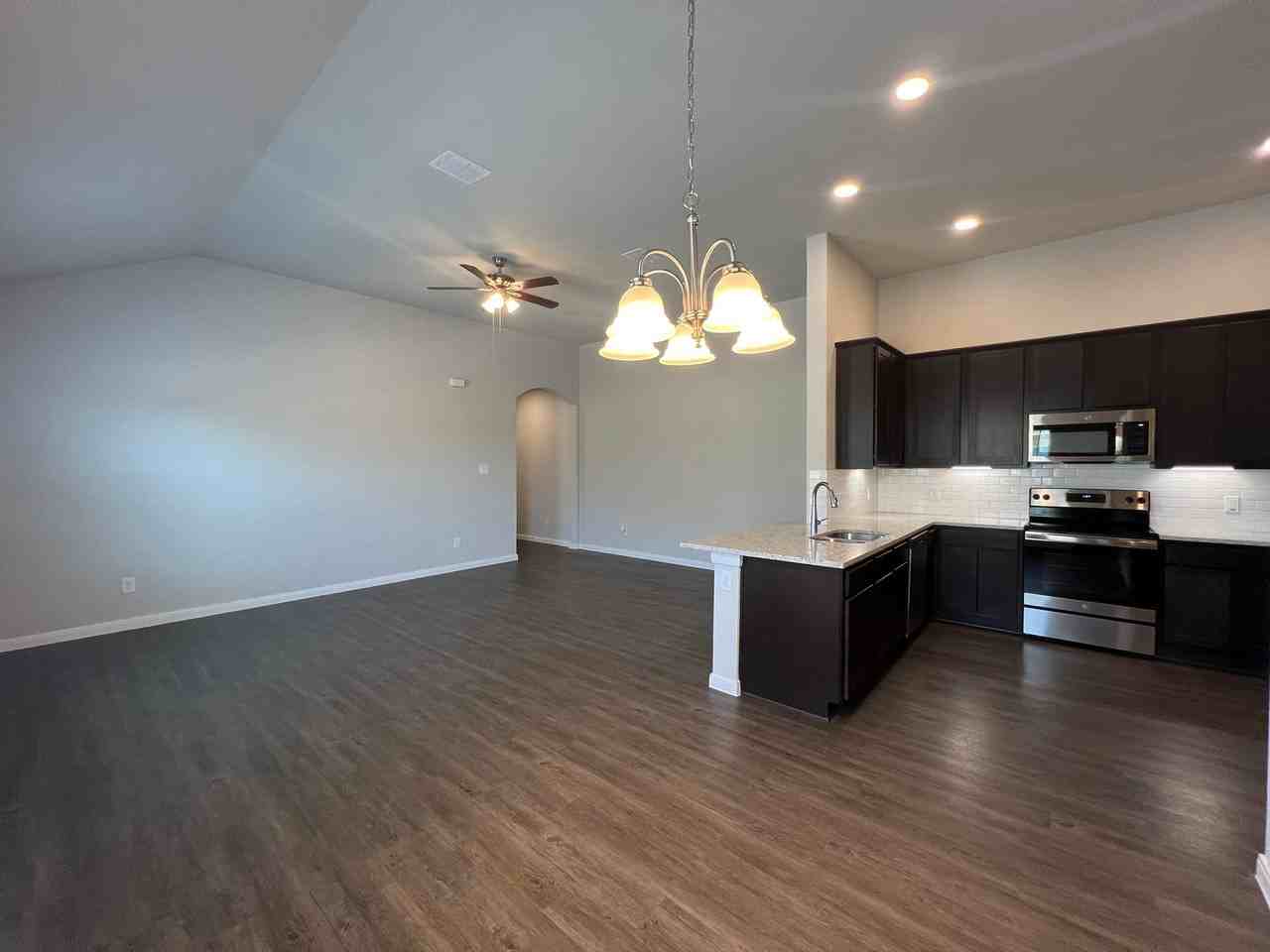617 Ashers Pl - Photo 6 of 22