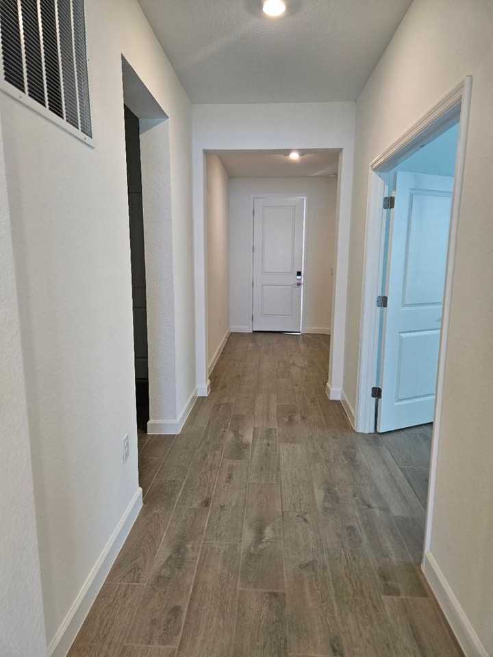 8116 Shore Lake Dr - Photo 4 of 39