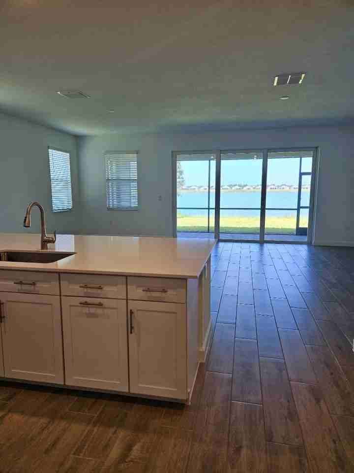8116 Shore Lake Dr - Photo 7 of 39