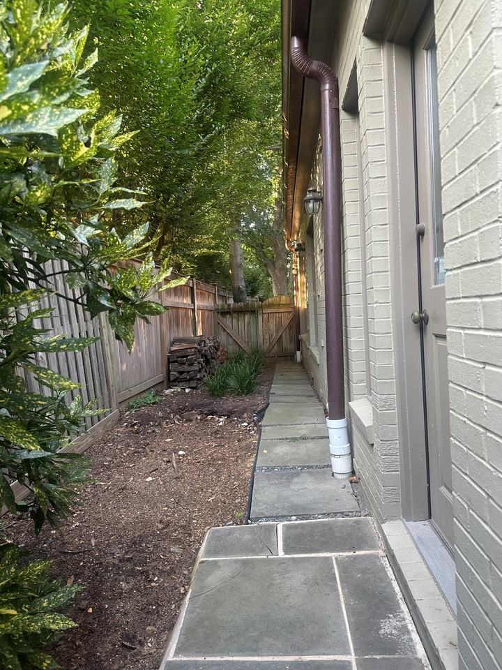 3021 Davenport St Nw - Photo 2 of 15