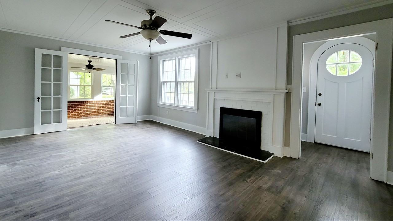 1500 Laurel St #NA - Photo 2 of 8