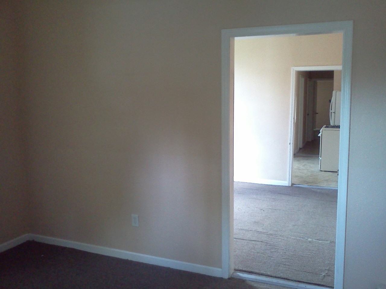 4211 Hamilton St #NA - Photo 3 of 6