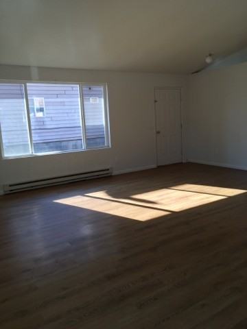 627 Willis Ave #B - Photo 2 of 2