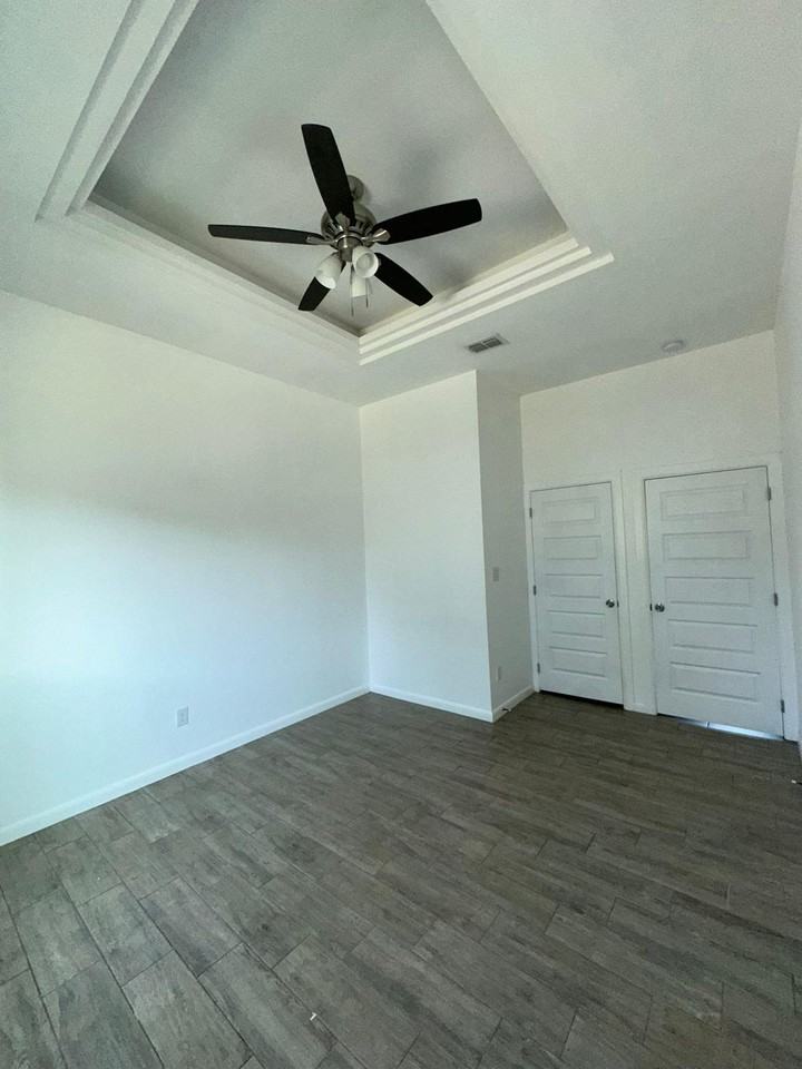 1002 N Glasscock Rd #3 - Photo 4 of 13