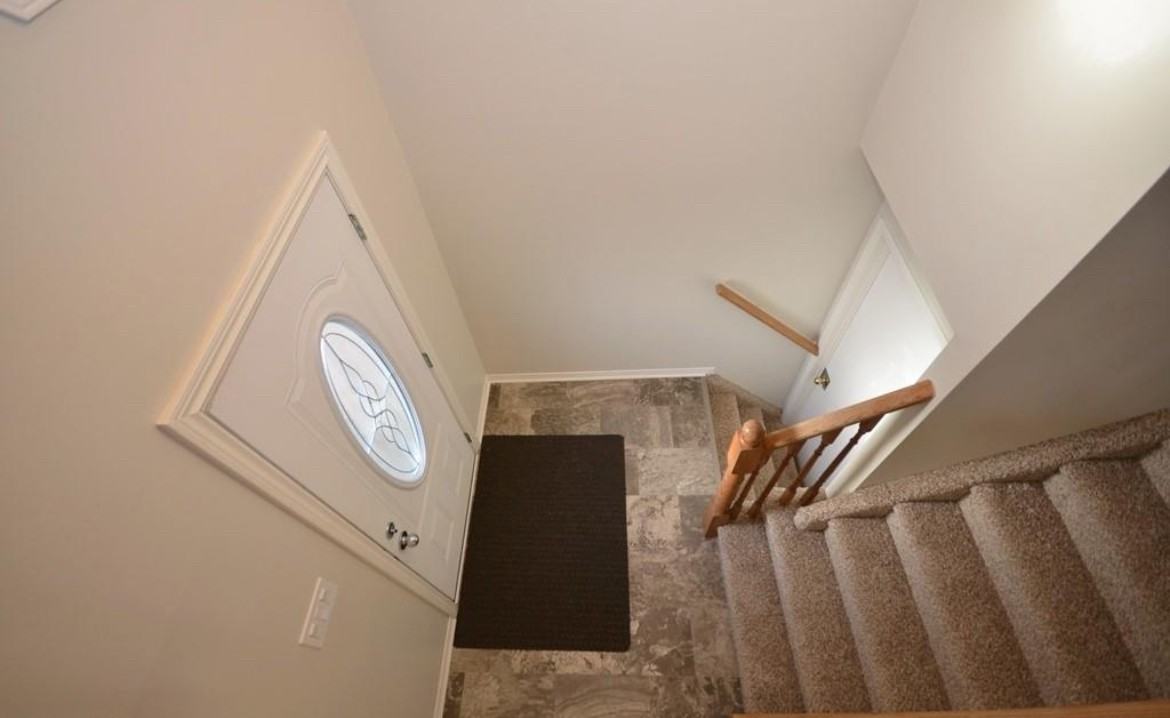 114 Hanmer Street West - Photo 2 of 18