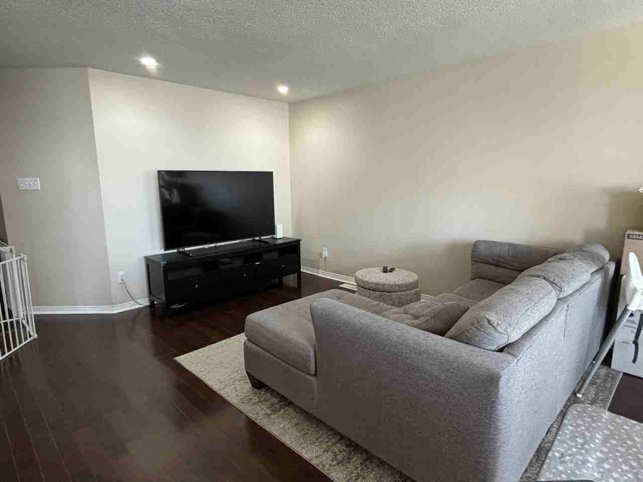 1093 Candlewood Street - Photo 2 of 14