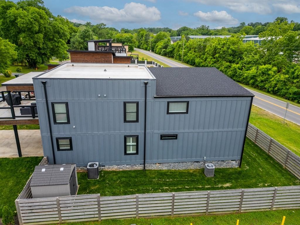 1029 Candlewick Ct - Photo 3 of 40