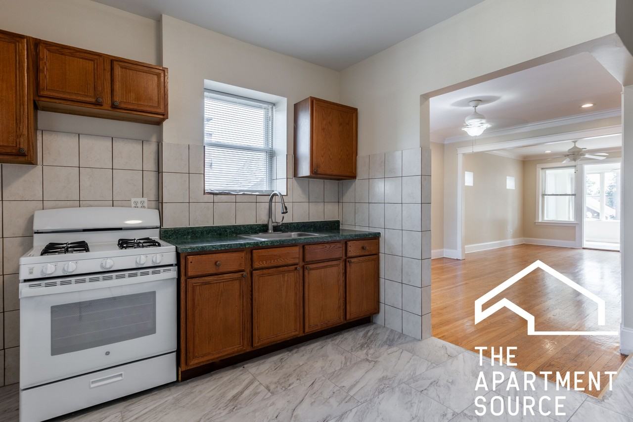 1102 N Central Ave #2 - Photo 2 of 20