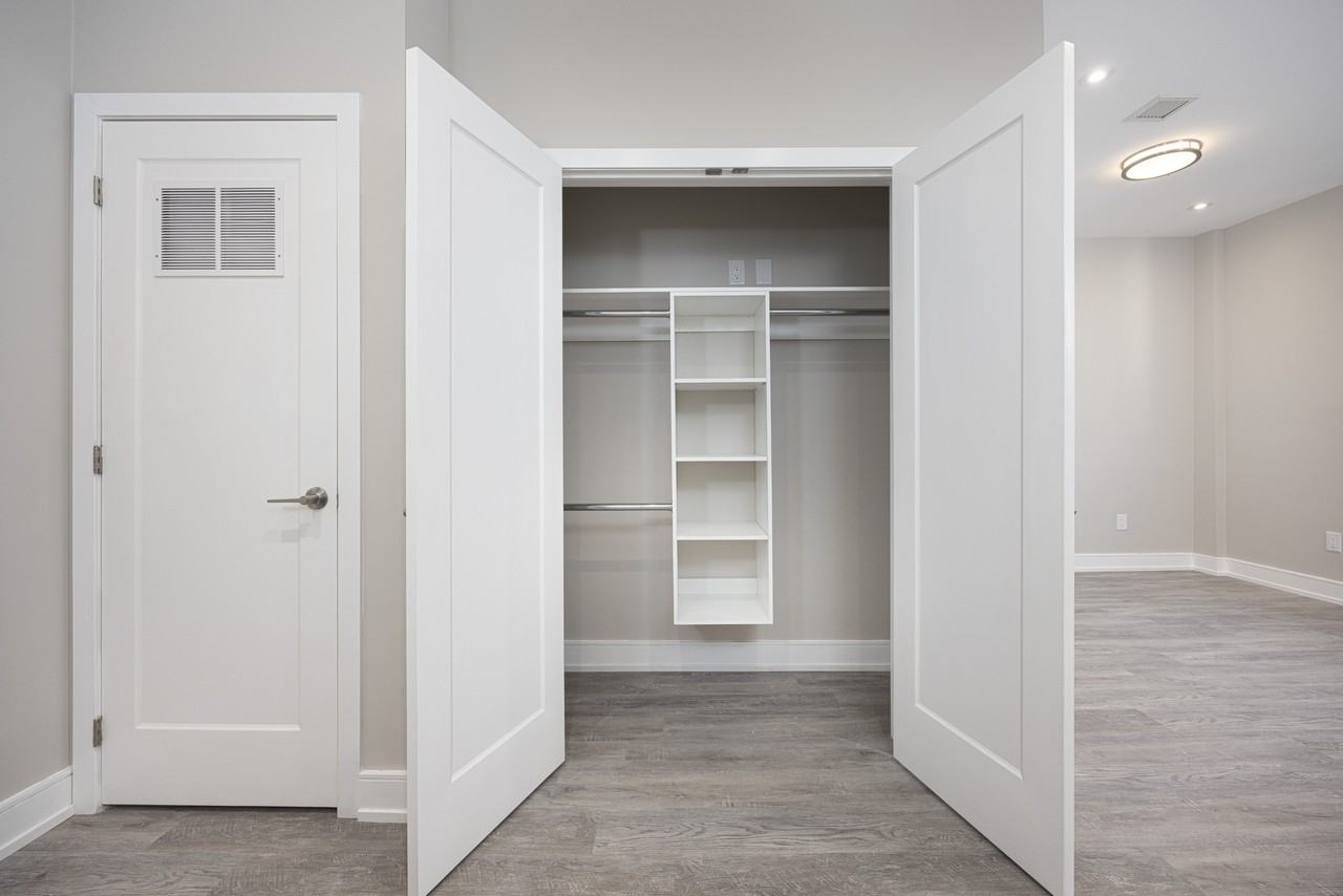 60 Tyndall Ave - Photo 6 of 18