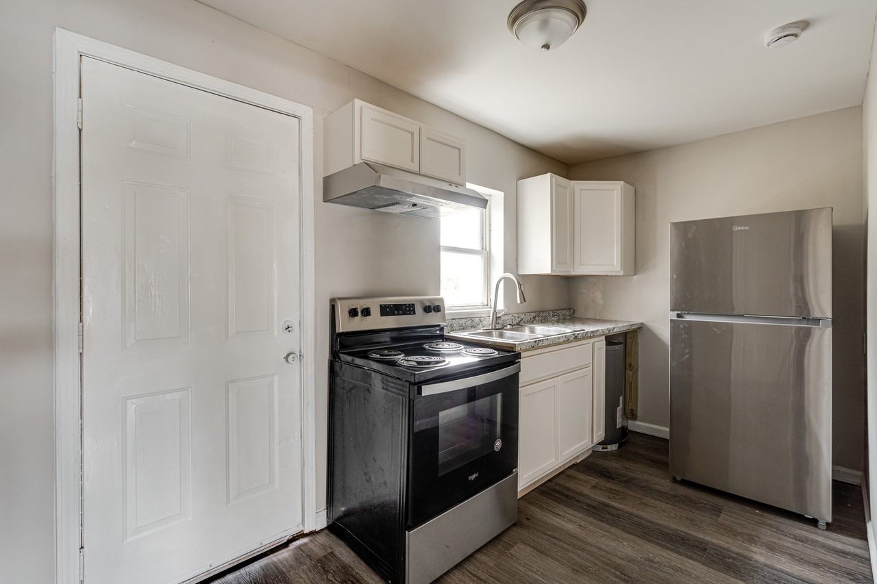 207 Napier Street #5 - Photo 2 of 11