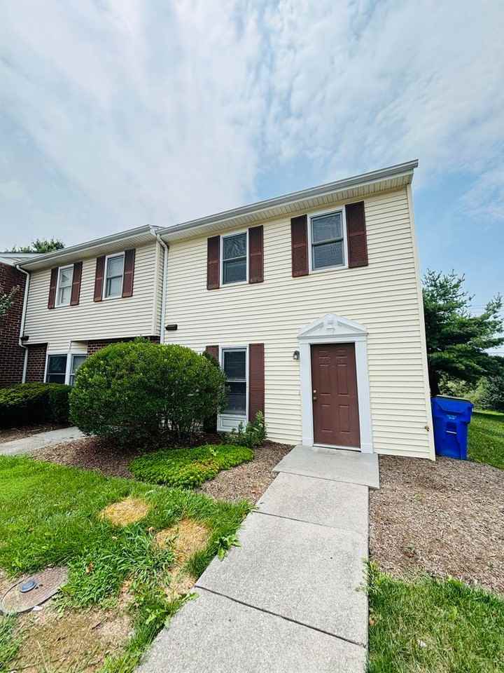 2424 Ridge Rd