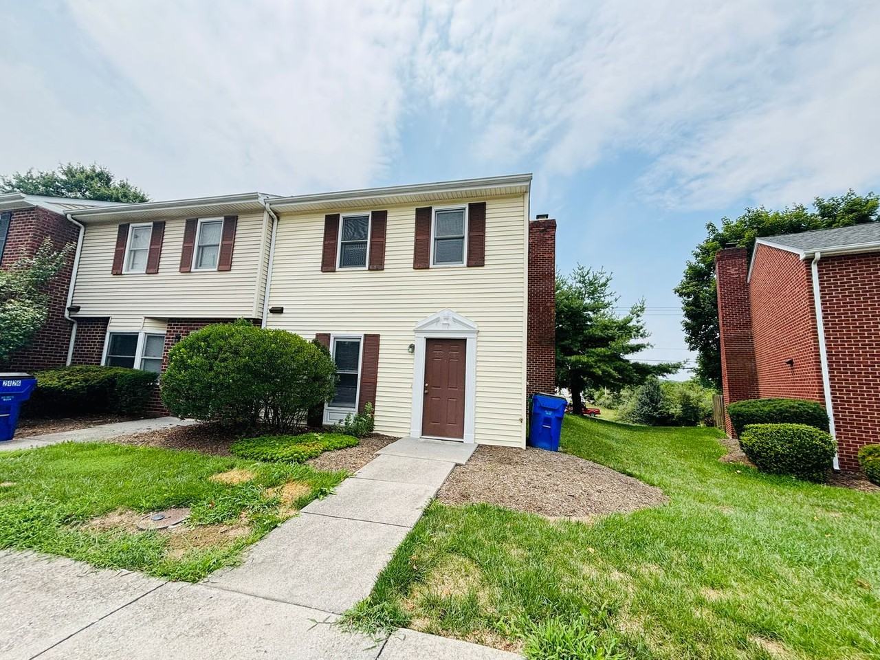 2424 Ridge Rd - Photo 2 of 26