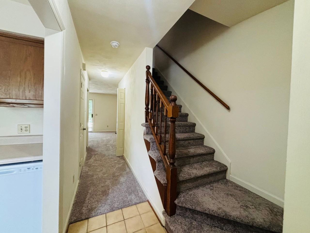 2424 Ridge Rd - Photo 5 of 26