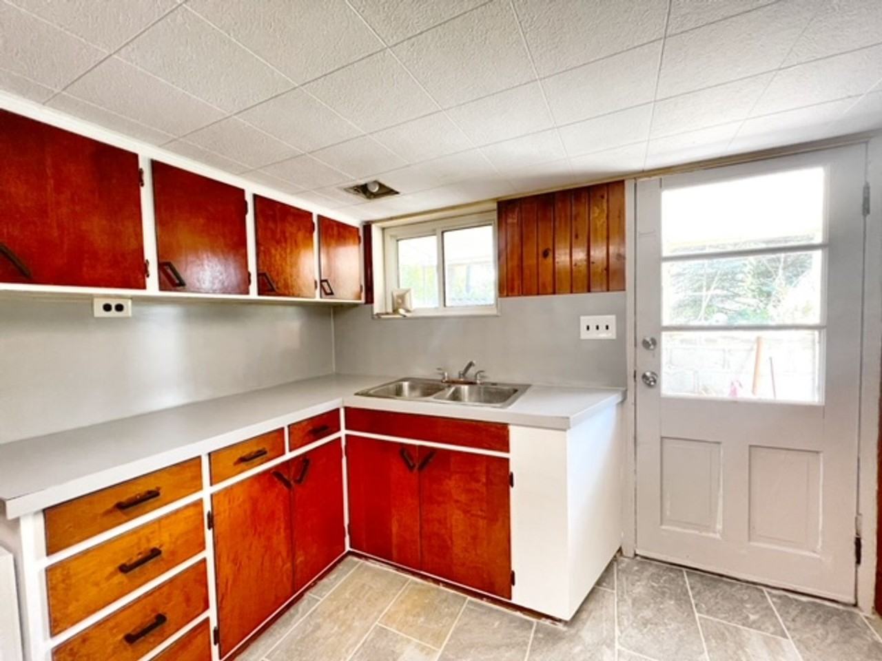 1328 Kracker St Nw - Photo 3 of 8