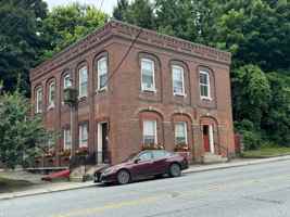 featured image of 17 State St