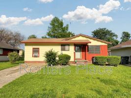 featured image of 2407 S Olympia Ave