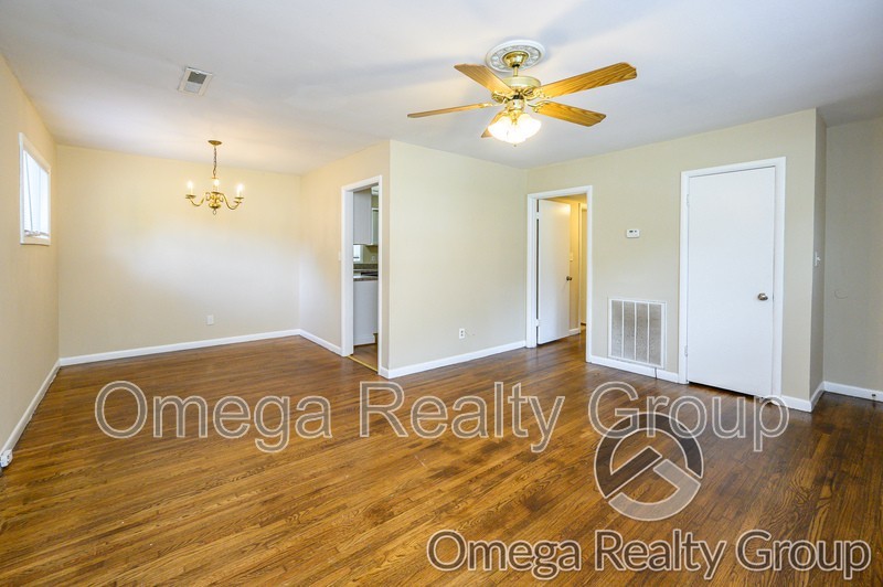 413 Wedgeworth Rd - Photo 5 of 29