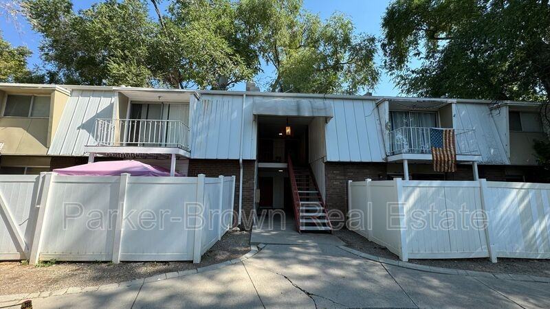 3414 S Sue St #3 - Photo 3 of 23