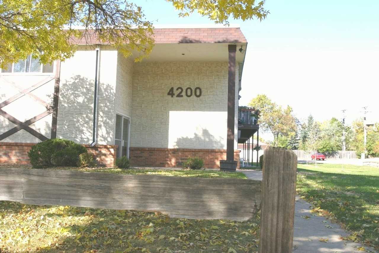 Edina Villa Apartments - Photo 3 of 9