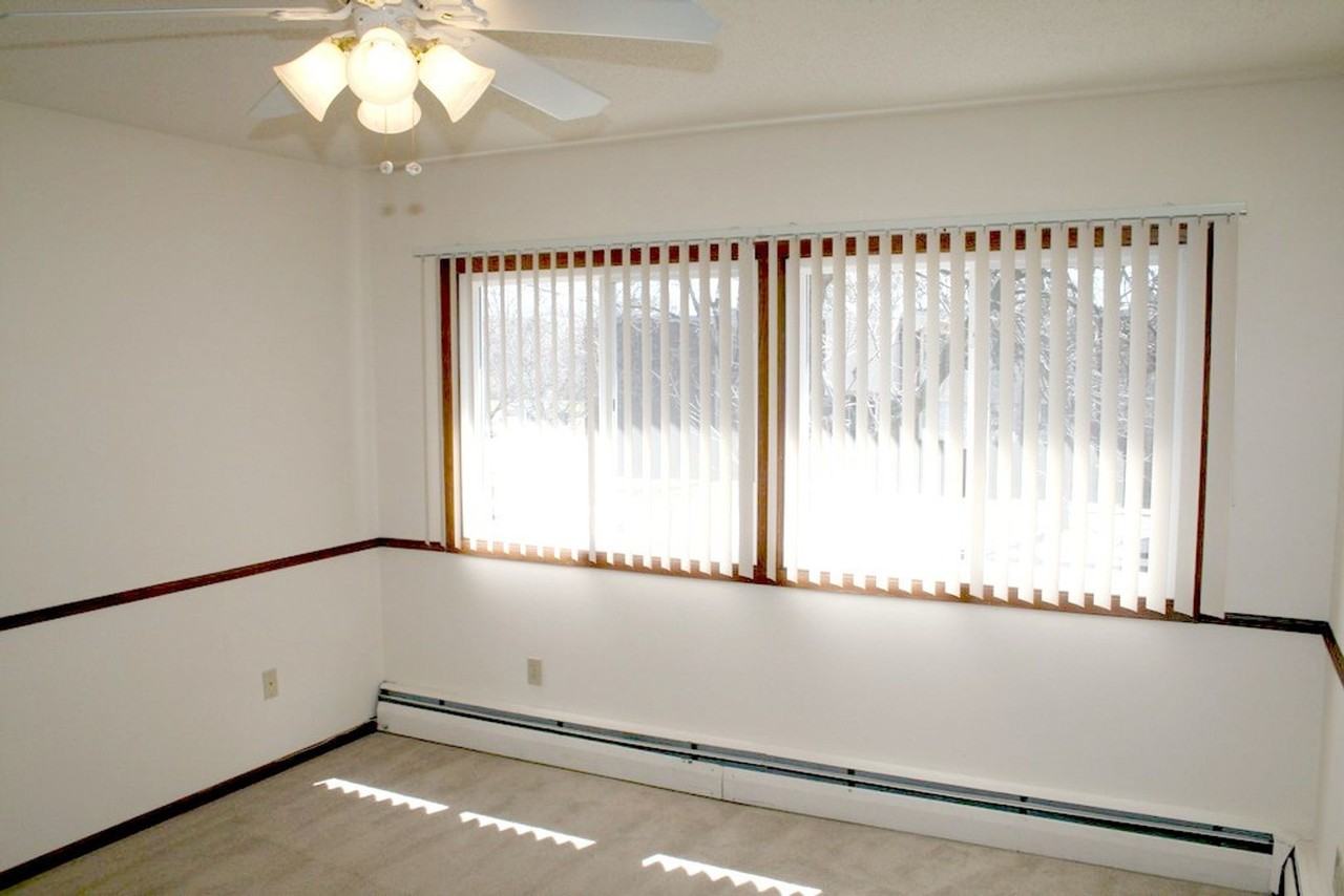 Edina Villa Apartments - Photo 5 of 9
