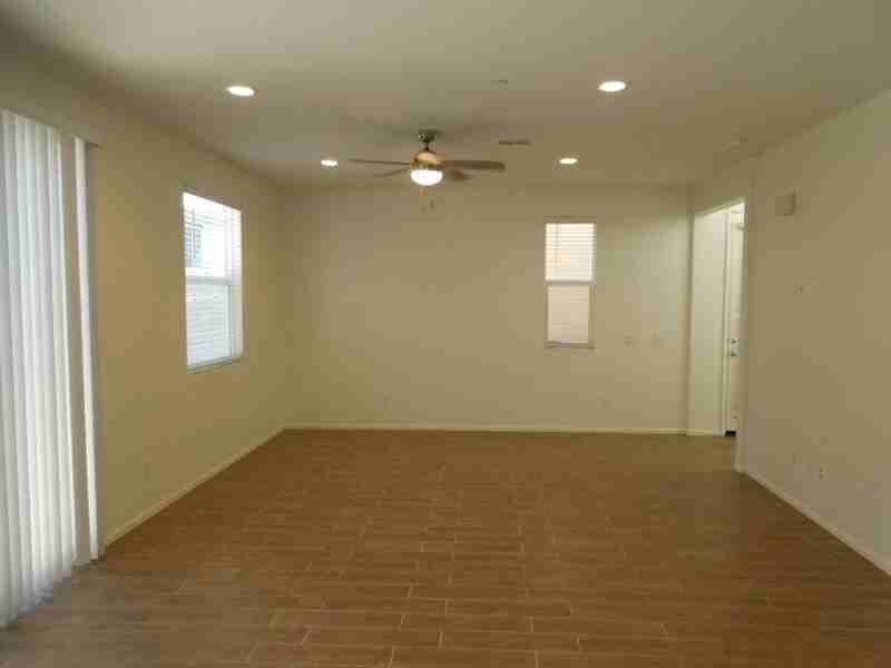 42640 Indigo Pl - Photo 5 of 32