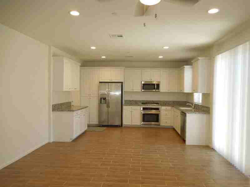 42640 Indigo Pl - Photo 6 of 32