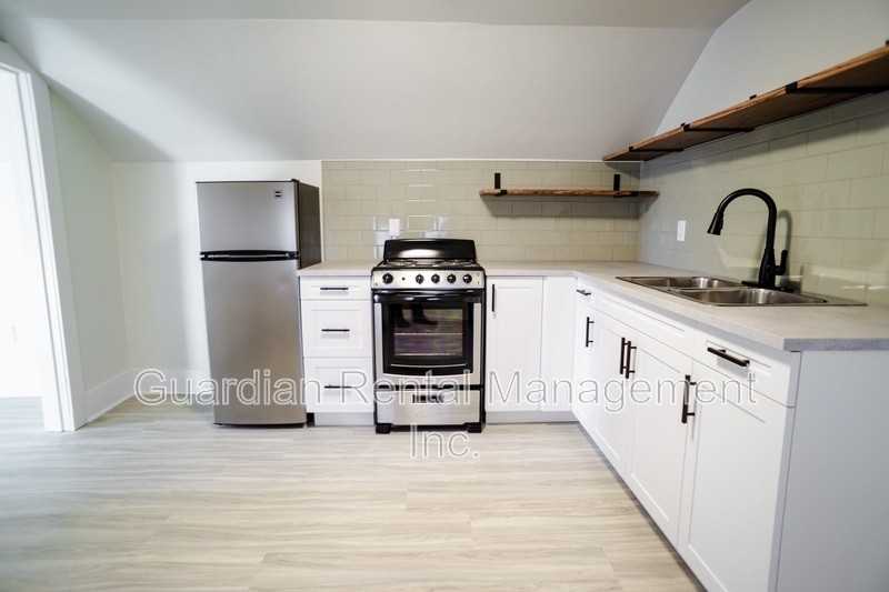 314 Ambrose St #1 - Photo 2 of 11