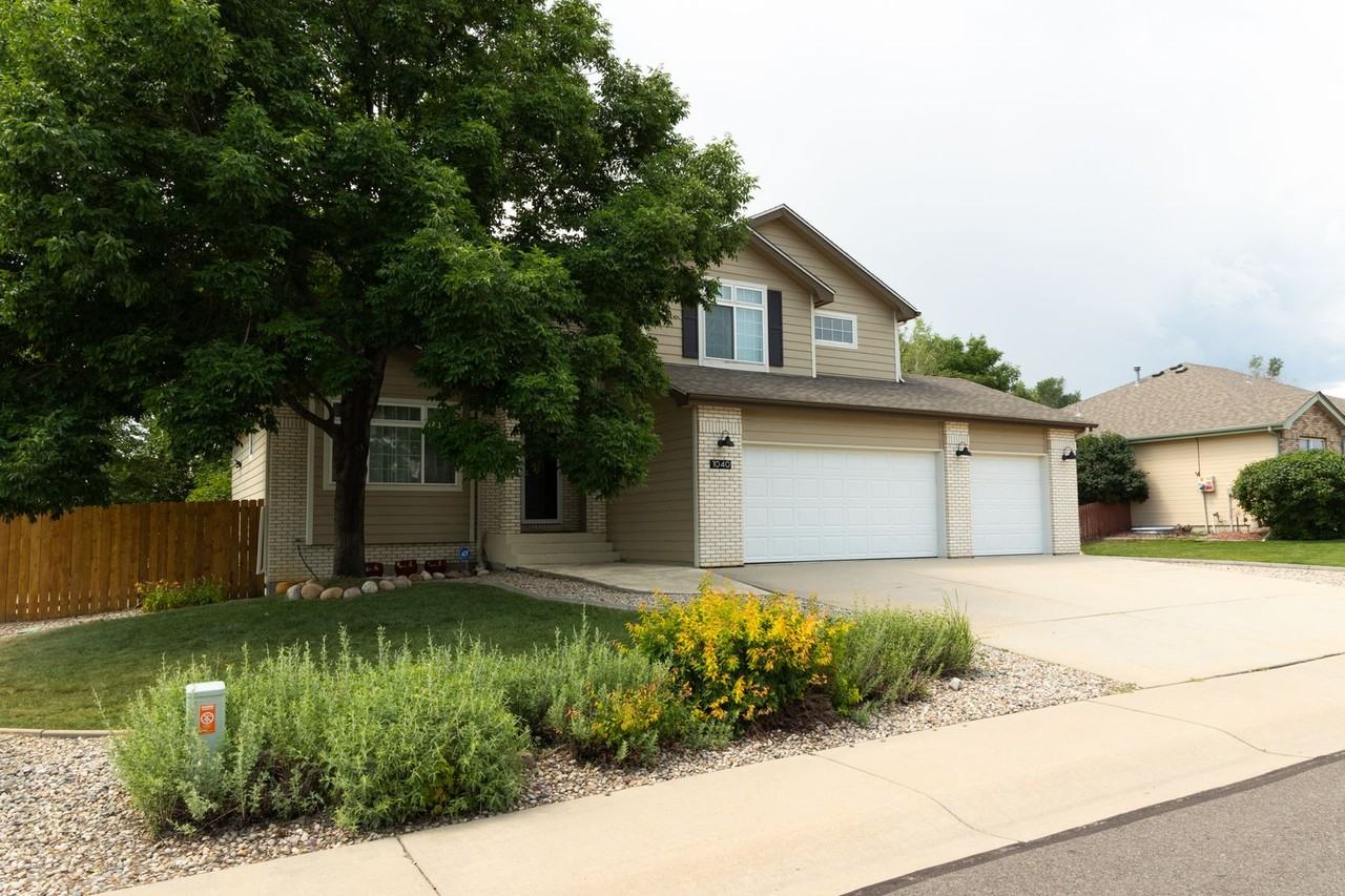 1040 Wisteria Dr - Photo 2 of 31