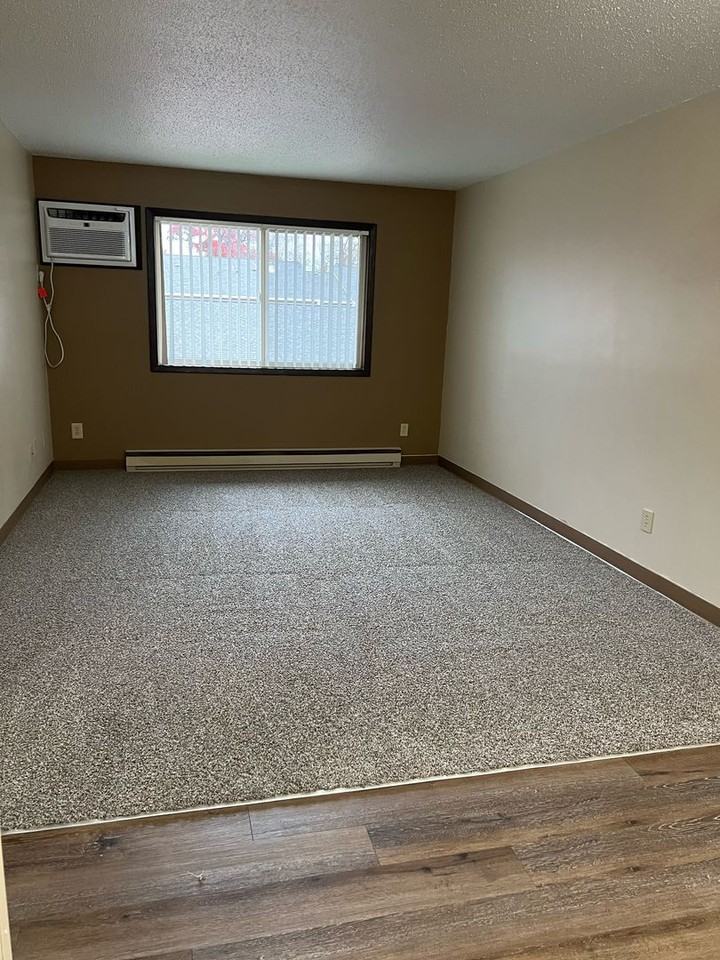 515 Calhoun Place - Photo 4 of 12