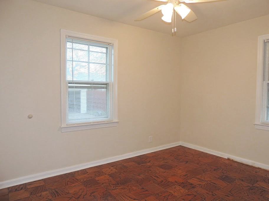 22001 Tracy Ave - Photo 6 of 15