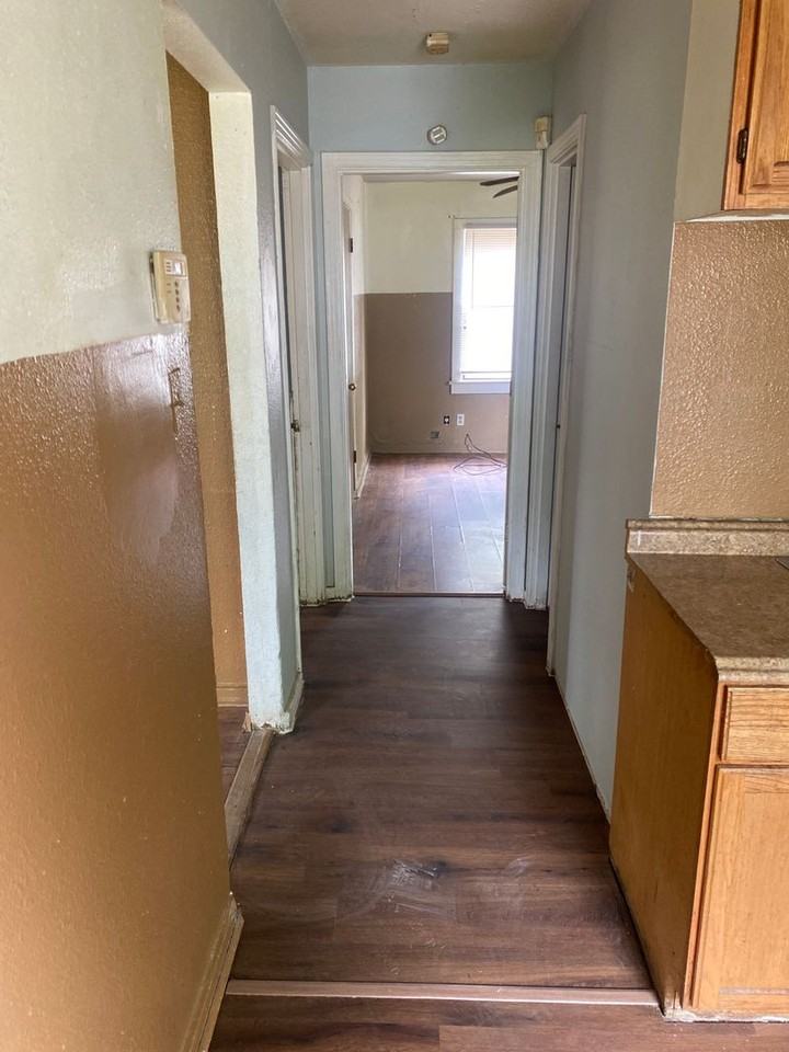 1711 Severine St - Photo 2 of 5