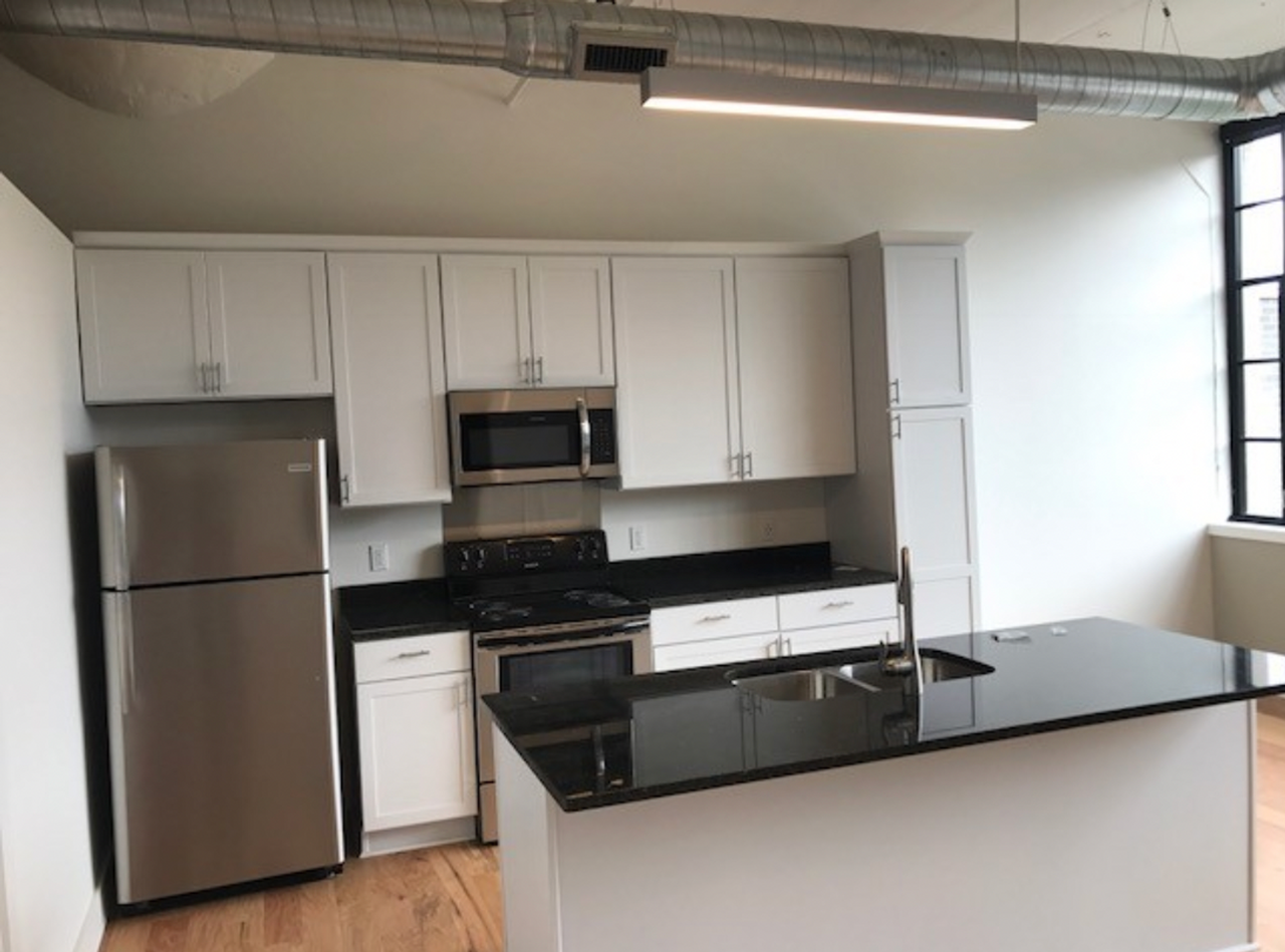 Camillus Mills - Photo 6 of 23