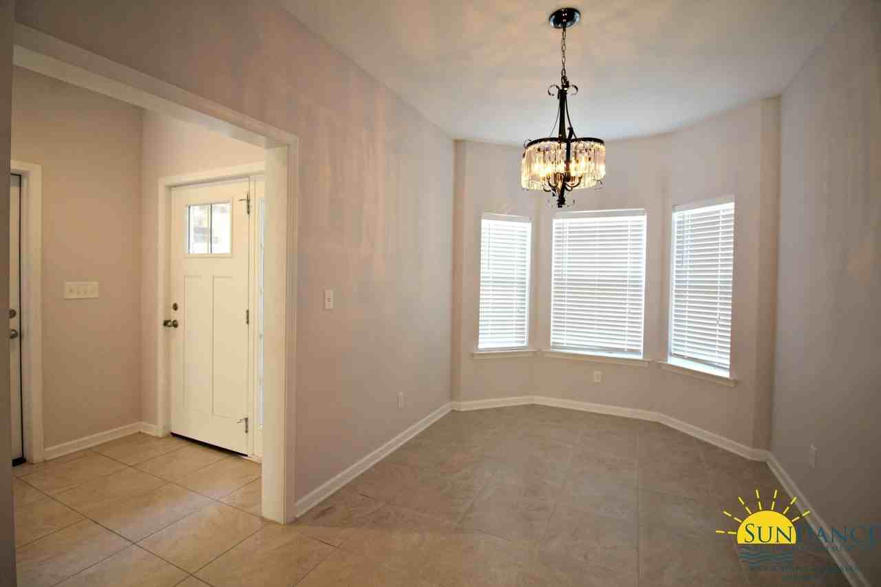 559 Valparaiso Pkwy - Photo 2 of 14