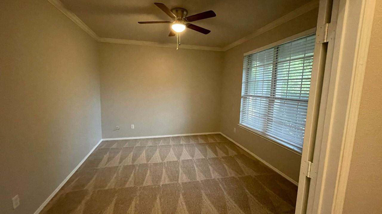 476 Darlington Trl - Photo 3 of 25
