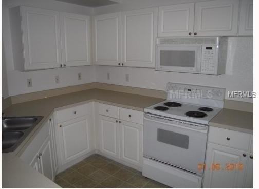 5554 Metrowest Blvd - Photo 2 of 20