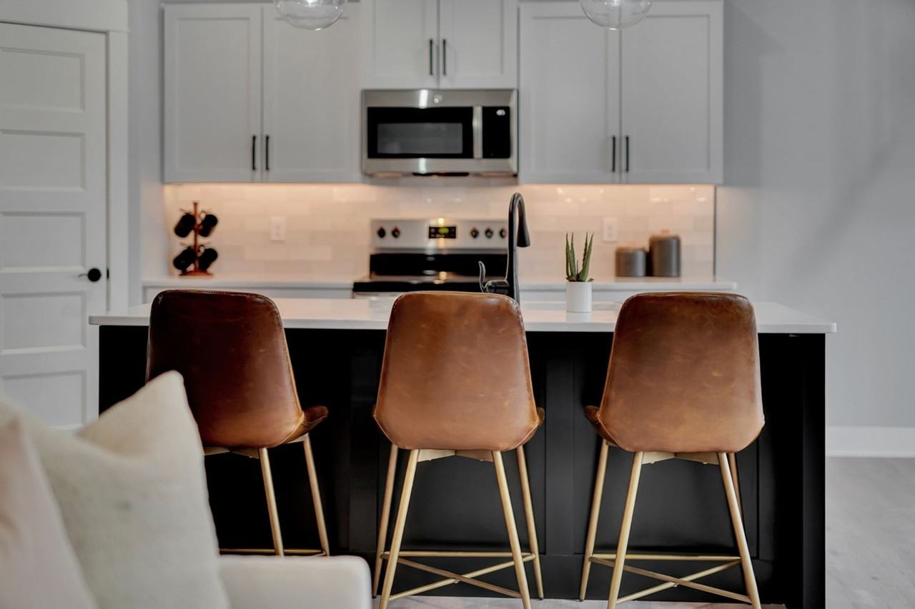 7451 Maxine Drive - Photo 7 of 22