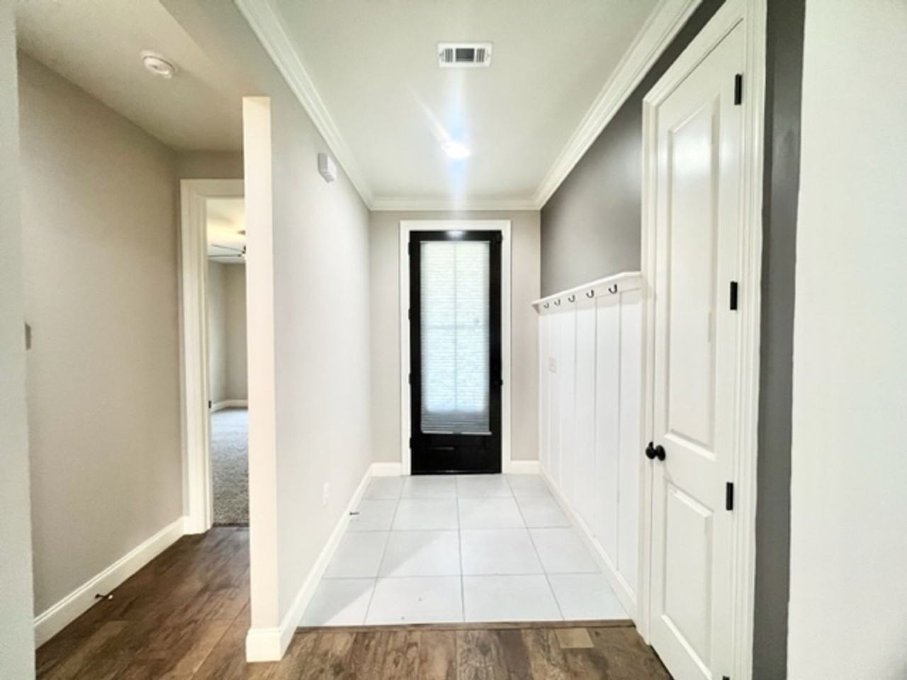 113 Kailyn Ct - Photo 4 of 37