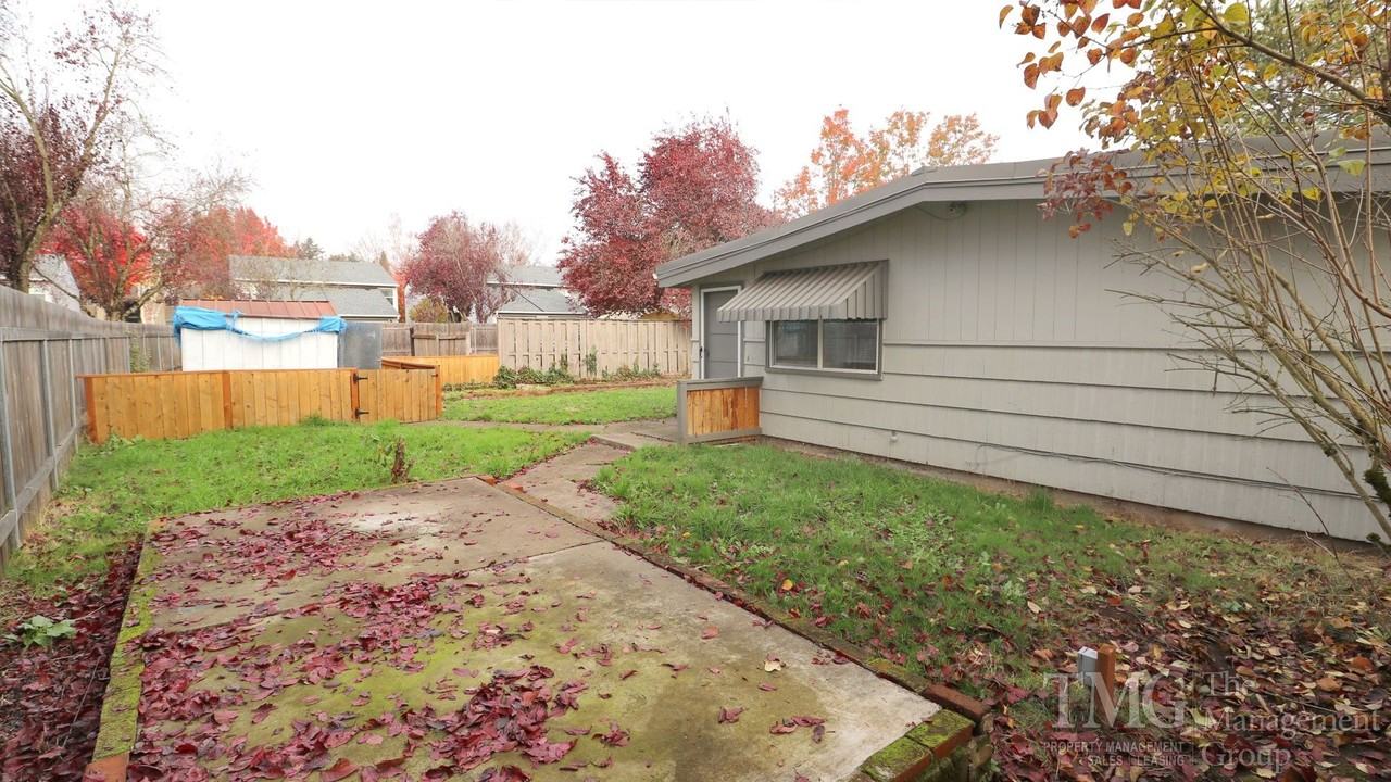 Ne Stapleton Rd - Photo 4 of 21