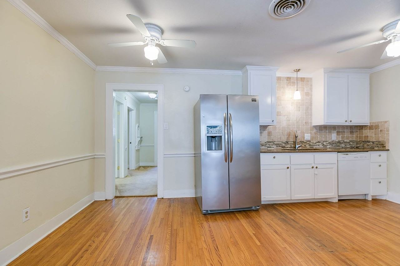 1119 Kenwood Dr - Photo 6 of 33