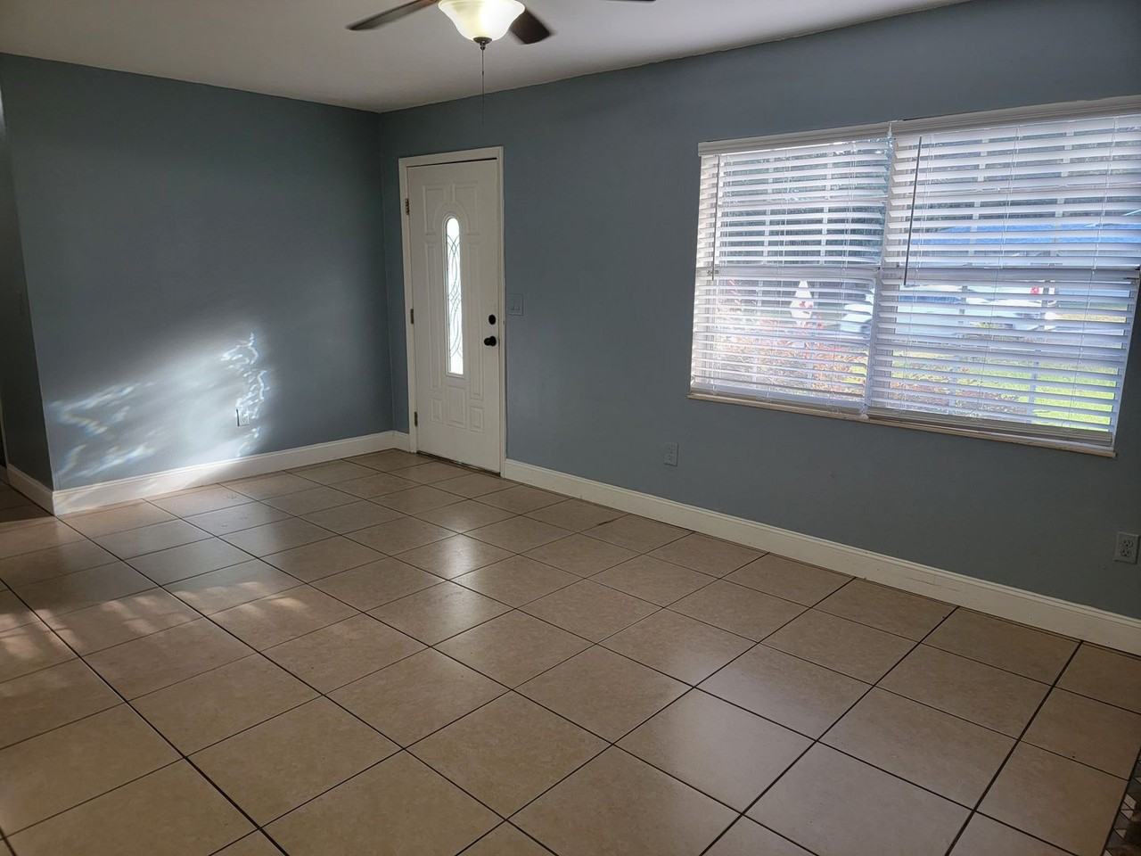 3738 S Apopka Ave - Photo 2 of 13