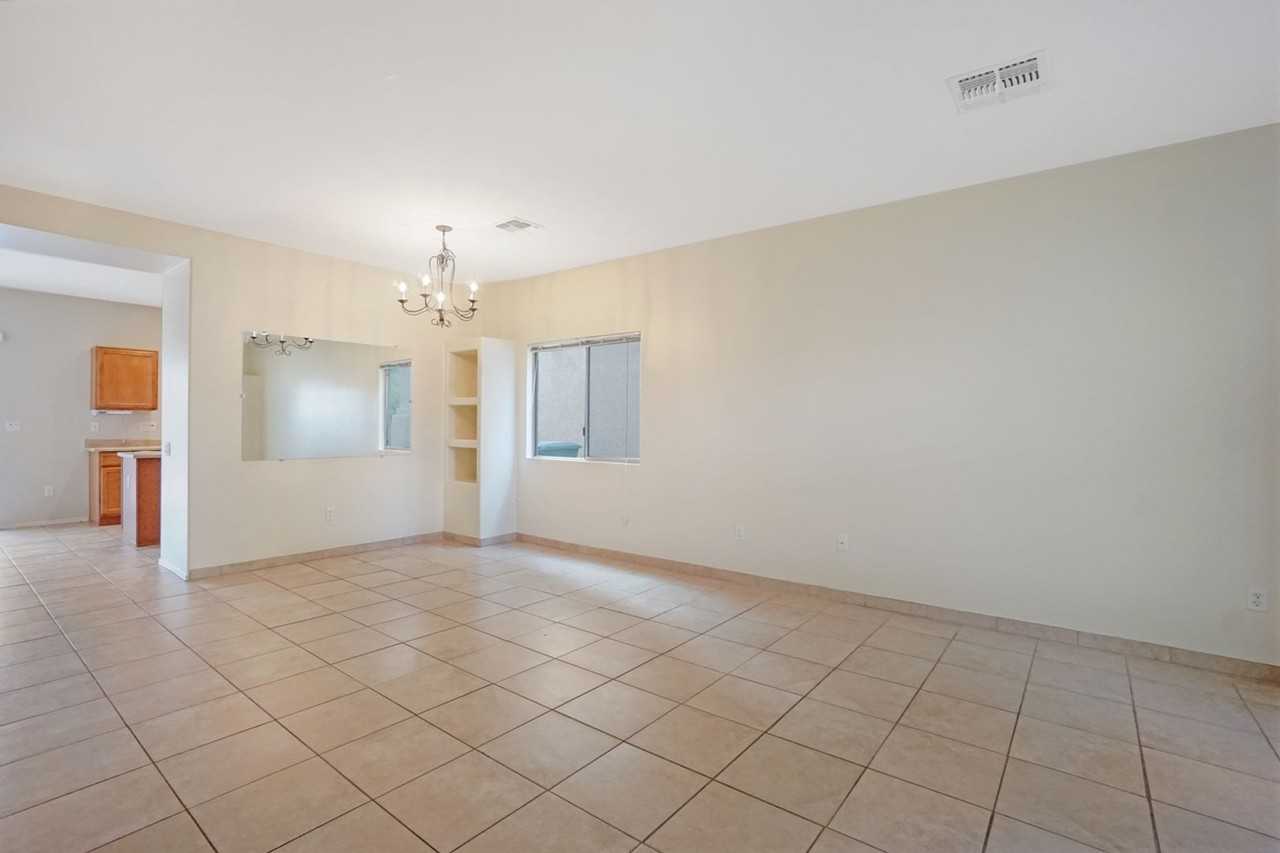 835 W Calle Muro Fuerte - Photo 2 of 18