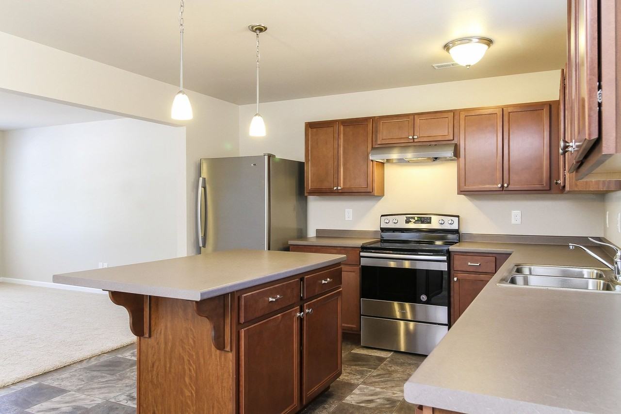 507 Avalon Ct - Photo 2 of 20