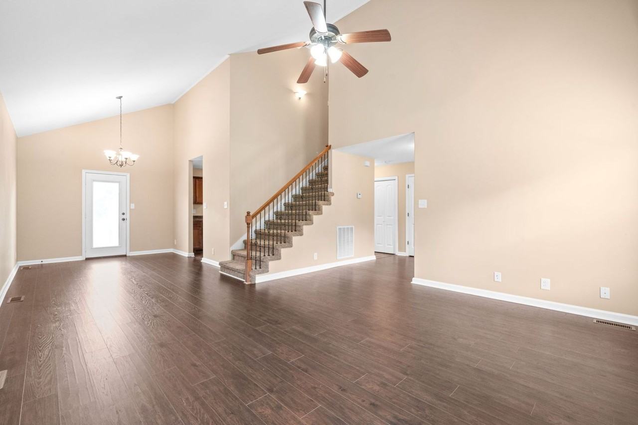 1559 Hazelwood Rd - Photo 7 of 29