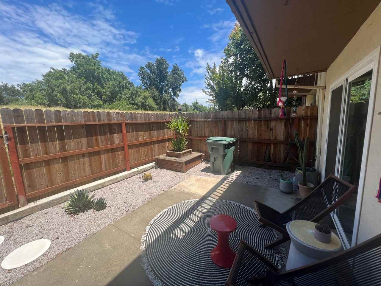 2566 Rio Bravo Cir - Photo 2 of 24