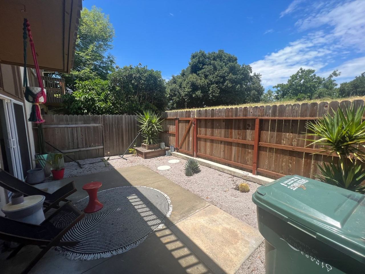 2566 Rio Bravo Cir - Photo 3 of 24