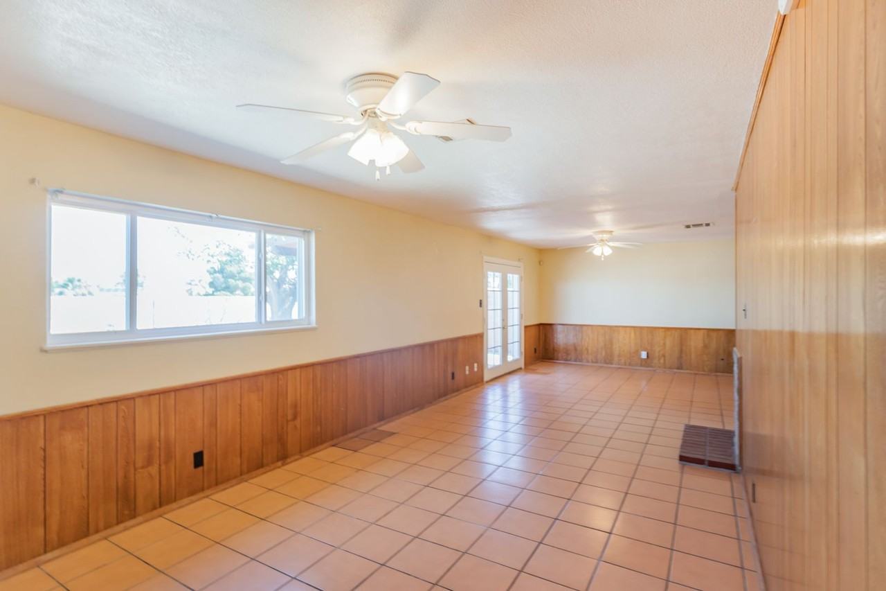 1313 Mckinley Ave - Photo 5 of 23