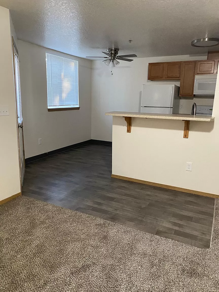 Trails End - Photo 2 of 10